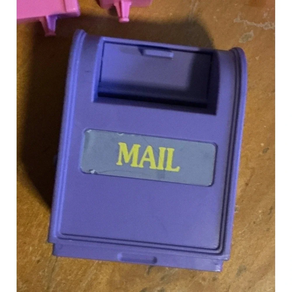 Barbie doll post